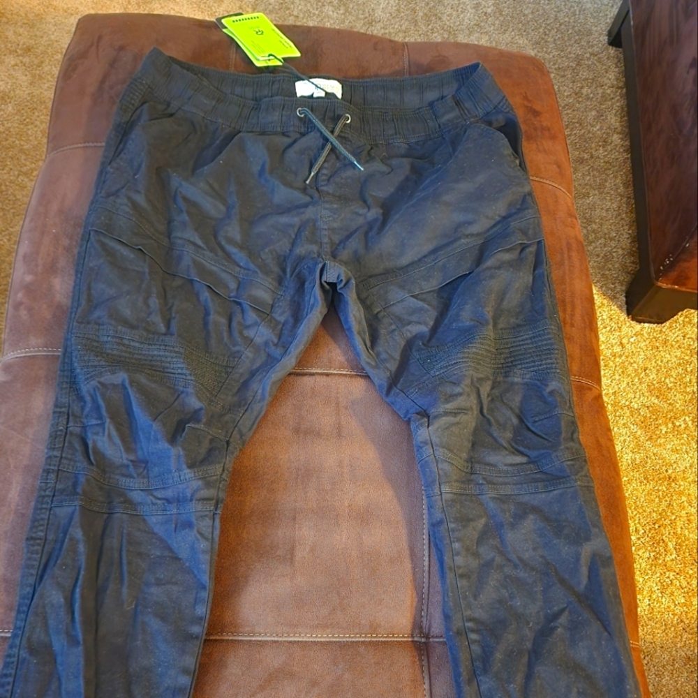 Refinery Republic Black stretch Jogger sz4XL